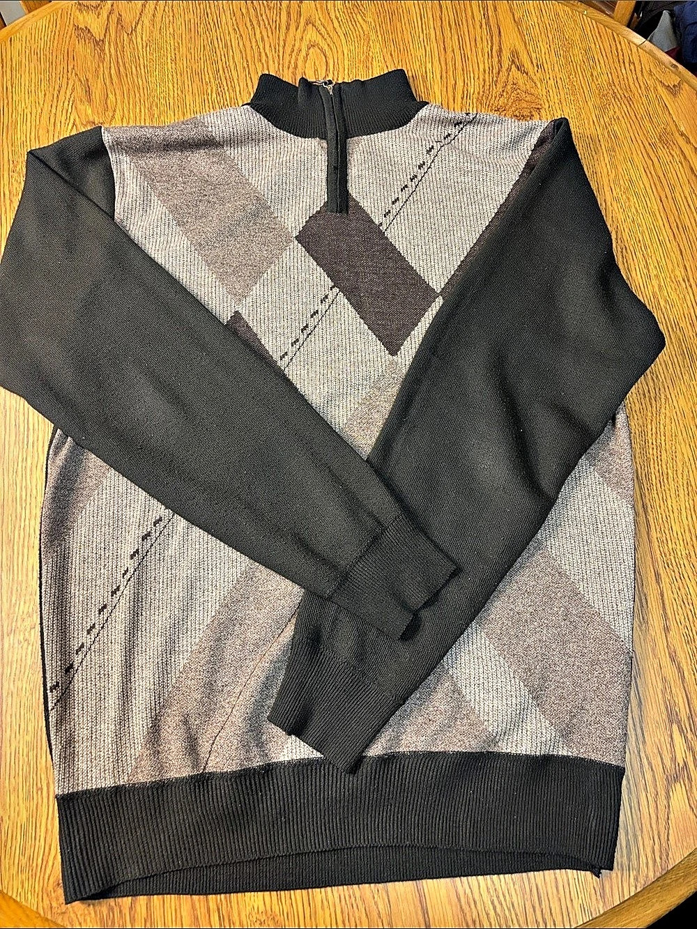 Santo Men's Argyle Quarter-Zip Sweater Size Medium